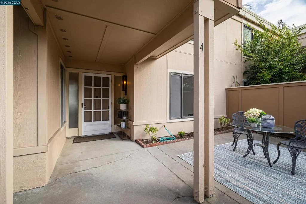 1348 1348 Rockledge Ln 4, Walnut Creek, California 94595 home-pic-19