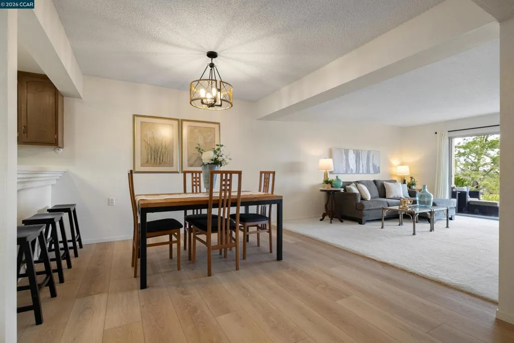 1348 1348 Rockledge Ln 4, Walnut Creek, California 94595 home-pic-6