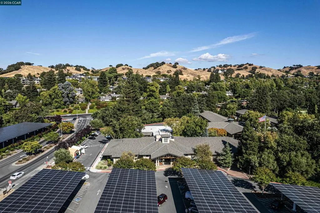 1348 1348 Rockledge Ln 4, Walnut Creek, California 94595 home-pic-34
