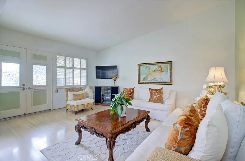 89 Calle Aragon F, Laguna Woods, California 92637 home-pic-7