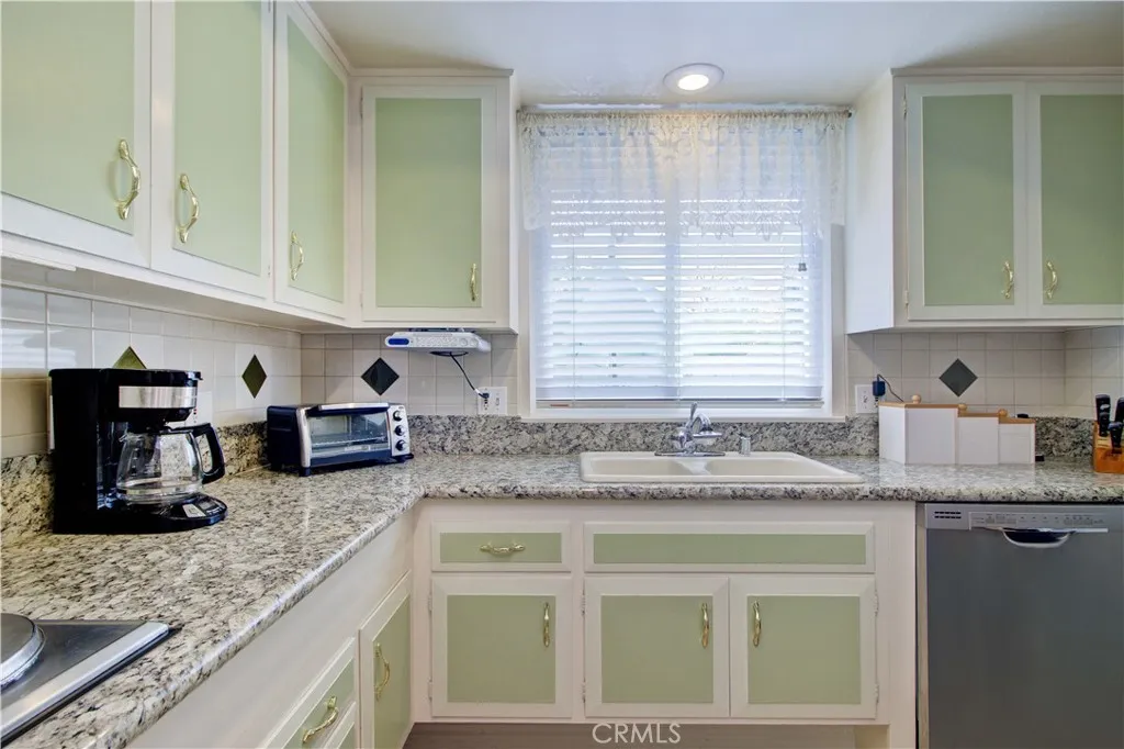 89 Calle Aragon F, Laguna Woods, California 92637 home-pic-9