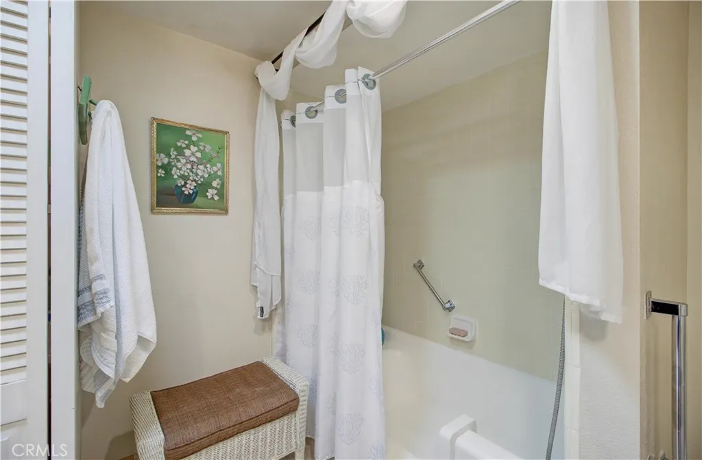 89 Calle Aragon F, Laguna Woods, California 92637 home-pic-27