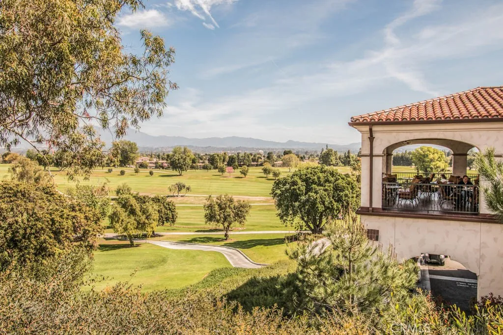 89 Calle Aragon F, Laguna Woods, California 92637 home-pic-38