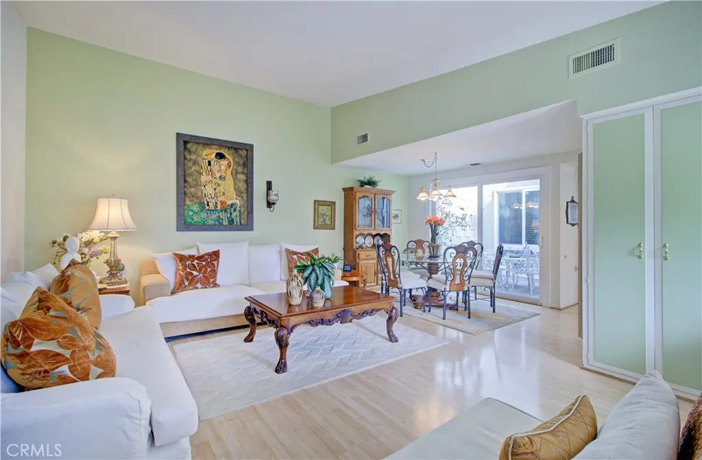 89 Calle Aragon F, Laguna Woods, California 92637 home-pic-6