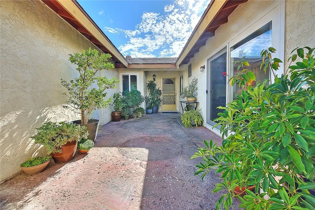6252 Santa Rita, Garden Grove, California 92845 home-pic-4