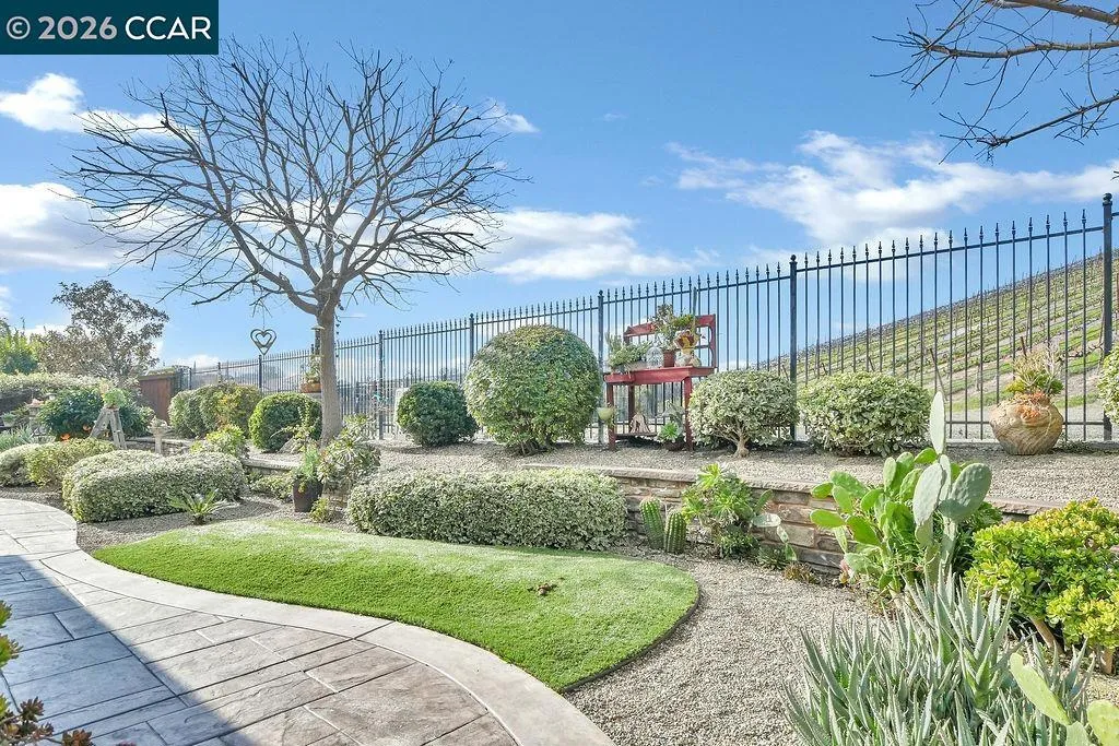 1155 1155 Saint Julien St, Brentwood, California 94513 home-pic-45