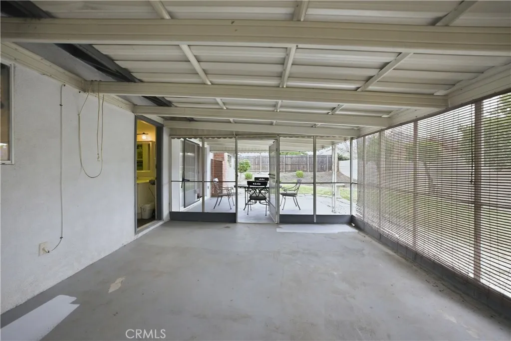 1640 Lakewood Avenue, Upland, California 91784 home-pic-27