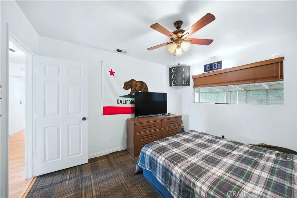 1640 Lakewood Avenue, Upland, California 91784 home-pic-22
