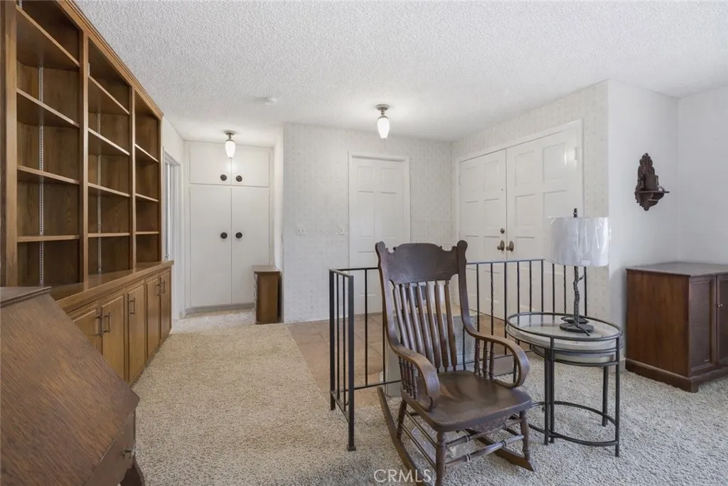 19629 Oneida, Apple Valley, California 92307 home-pic-4