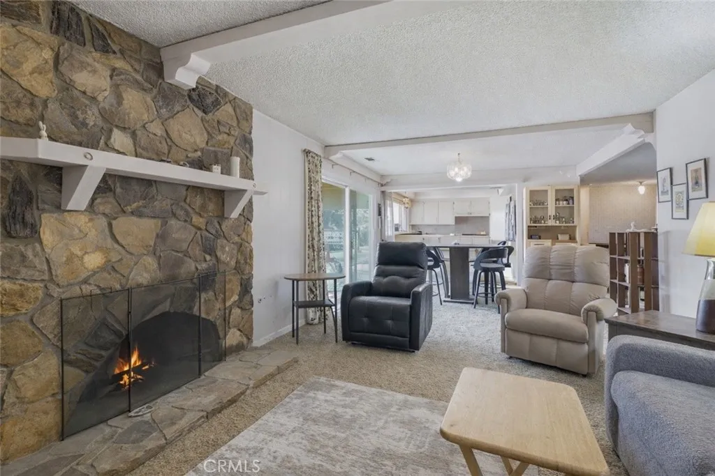 19629 Oneida, Apple Valley, California 92307 home-pic-9