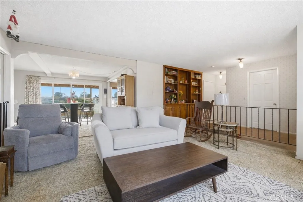 19629 Oneida, Apple Valley, California 92307 home-pic-6