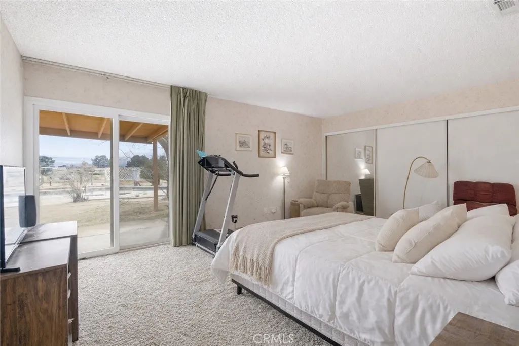 19629 Oneida, Apple Valley, California 92307 home-pic-20