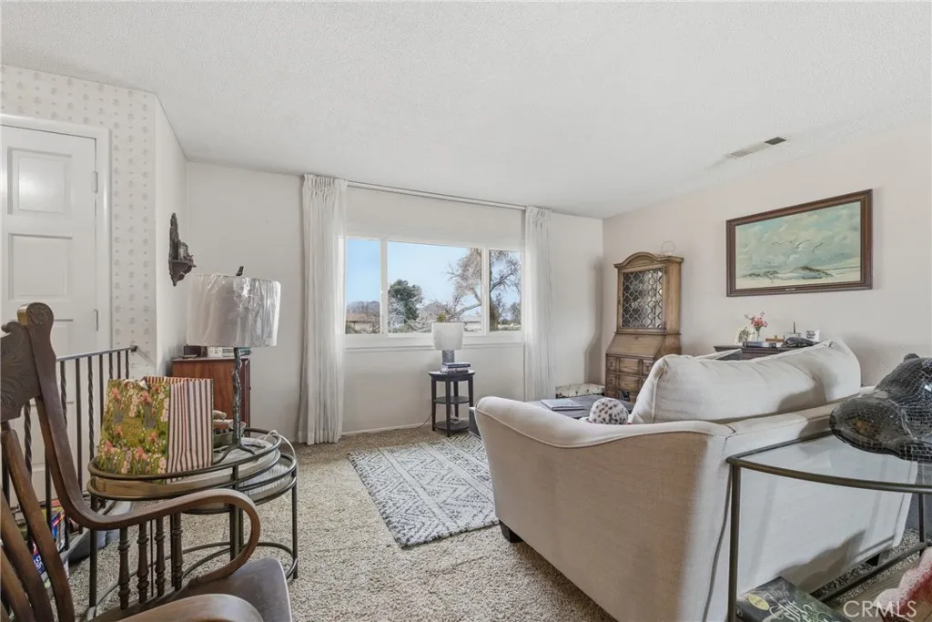 19629 Oneida, Apple Valley, California 92307 home-pic-5