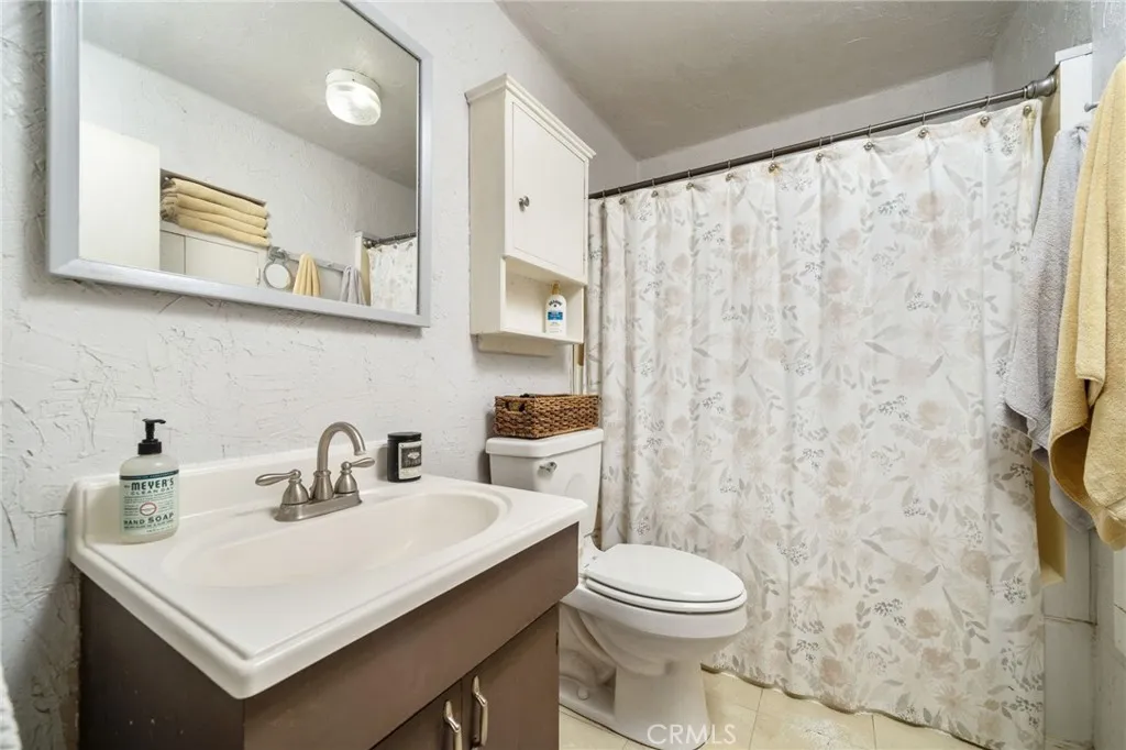 2800 N Mountain Avenue, Upland, California 91784 home-pic-6