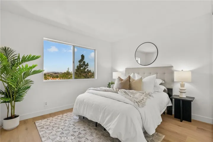 Secondary bedroom