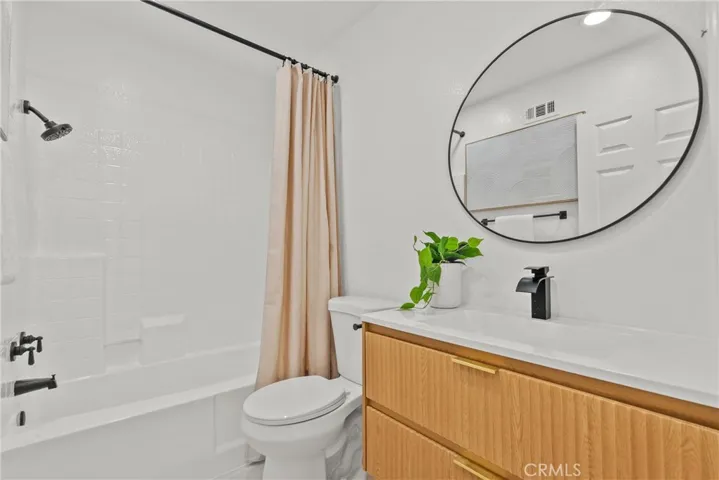 Upstairs hallway bathroom