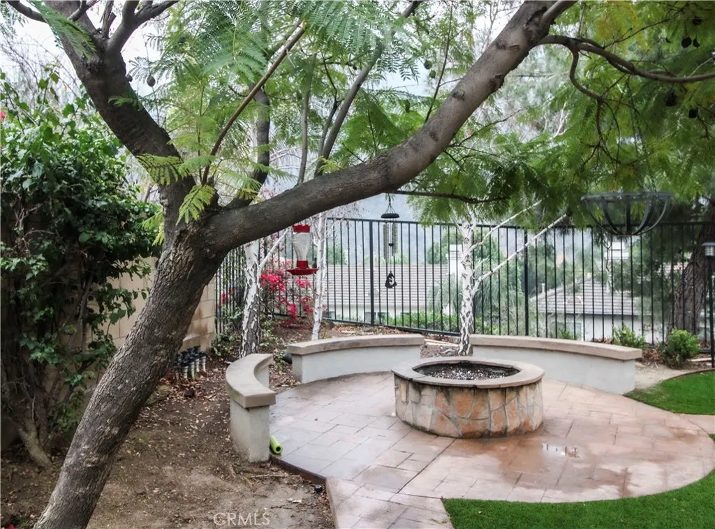 20 Moonridge Court, Azusa, California 91702 home-pic-36