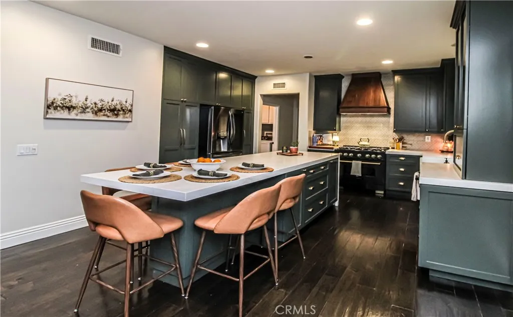 20 Moonridge Court, Azusa, California 91702 home-pic-9