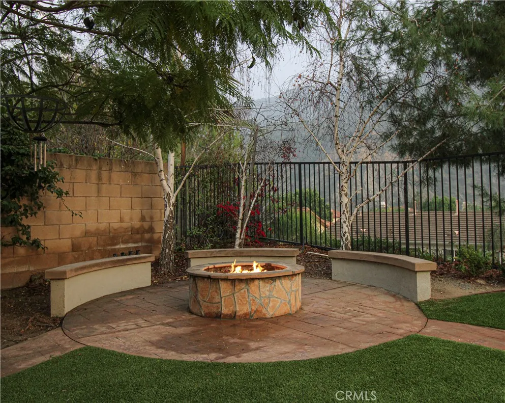 20 Moonridge Court, Azusa, California 91702 home-pic-37