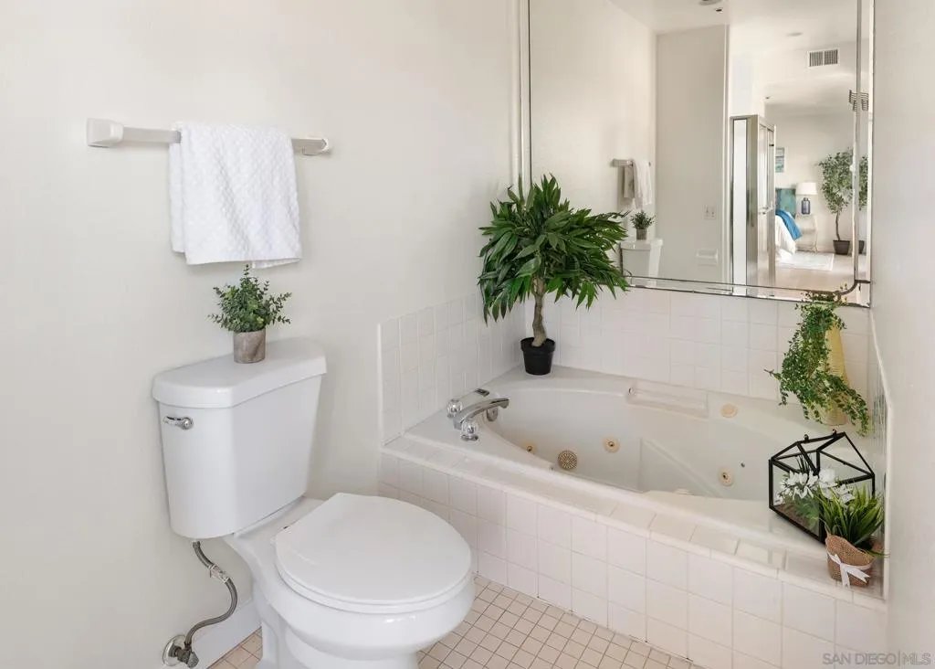 1442 Seacoast 7, Imperial Beach, California 91932 home-pic-33