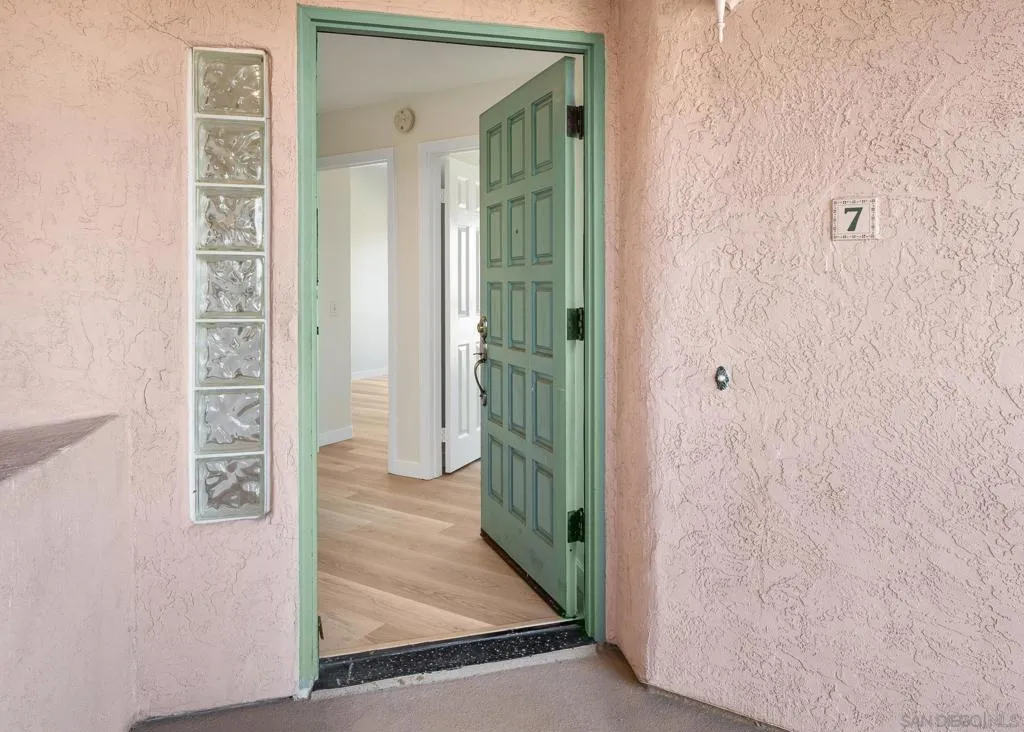 1442 Seacoast 7, Imperial Beach, California 91932 home-pic-5