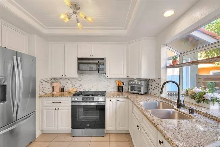 15681 Ladera Vista, Chino Hills, California 91709