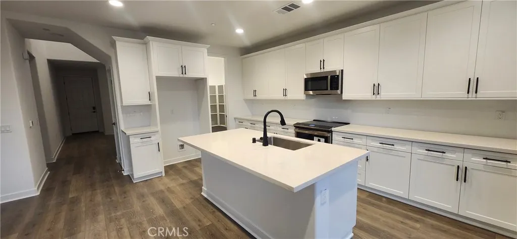 17465 Luray Street, Hesperia, California 92345 home-pic-6