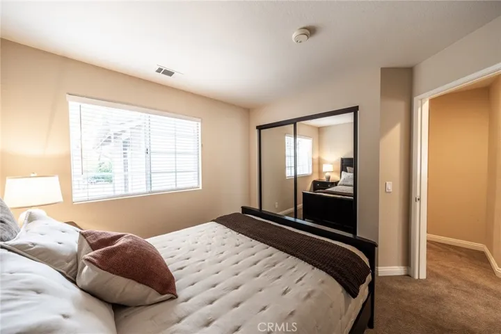2nd Bedroom mirror closet 1