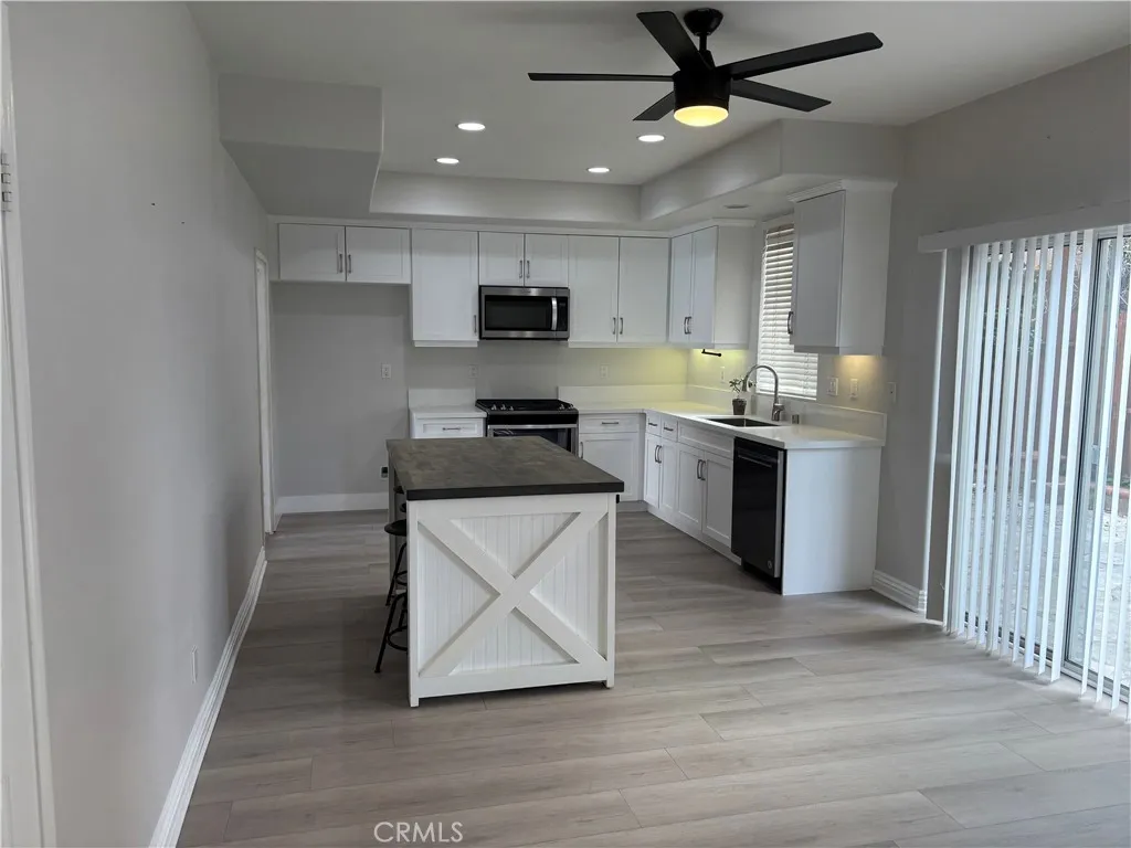 1888 Plaza Del Amo, Torrance, California 90501 home-pic-4