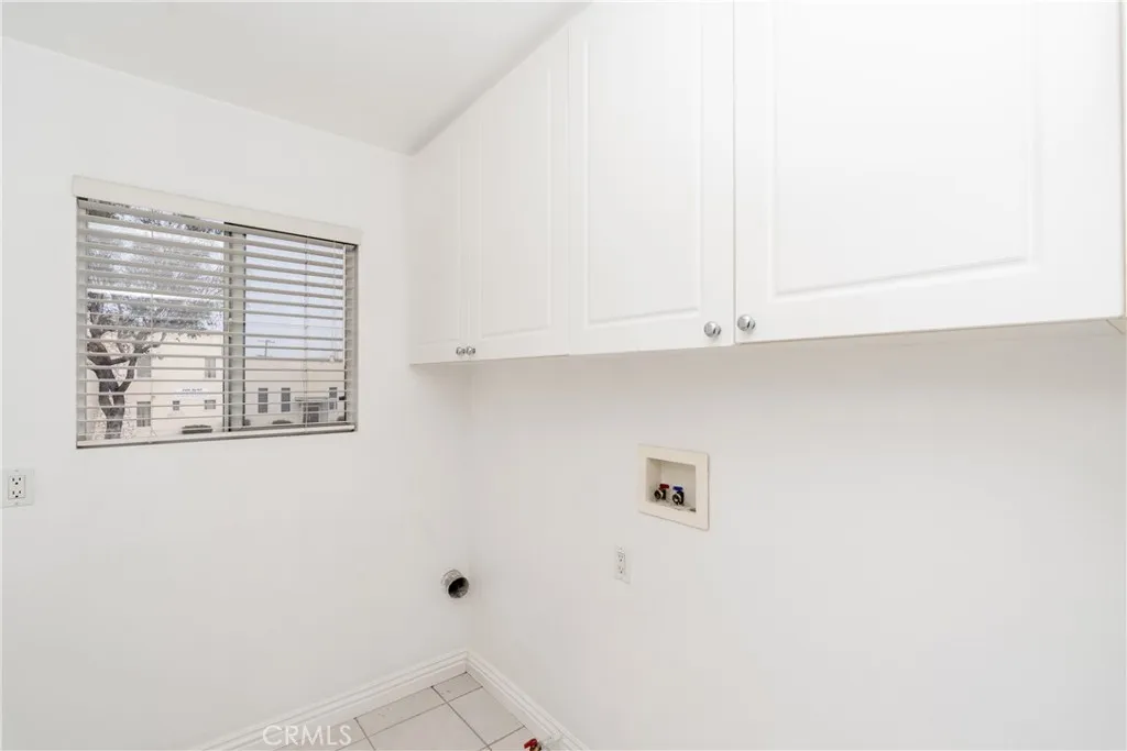 1888 Plaza Del Amo, Torrance, California 90501 home-pic-13