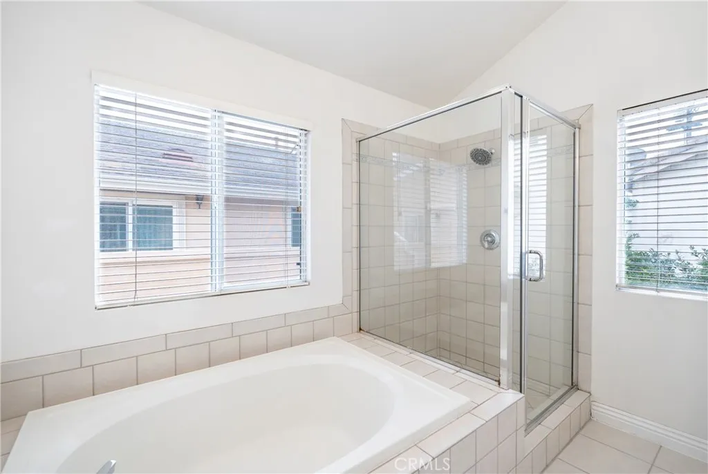 1888 Plaza Del Amo, Torrance, California 90501 home-pic-21