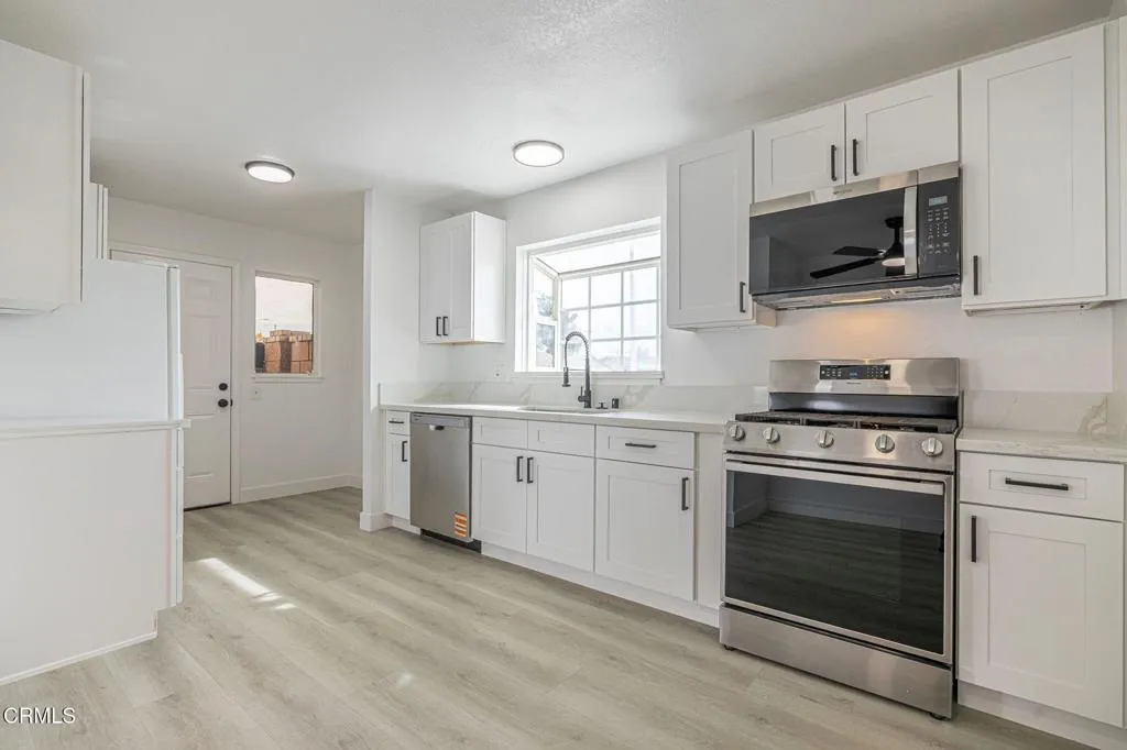 39047 Juniper Tree Road, Palmdale, California 93551 home-pic-9