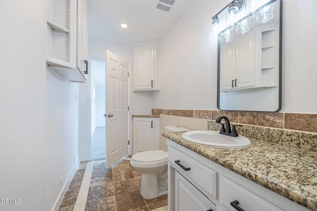 39047 Juniper Tree Road, Palmdale, California 93551 home-pic-24