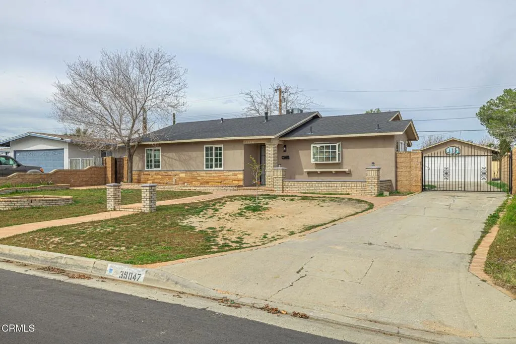 39047 Juniper Tree Road, Palmdale, California 93551 home-pic-2