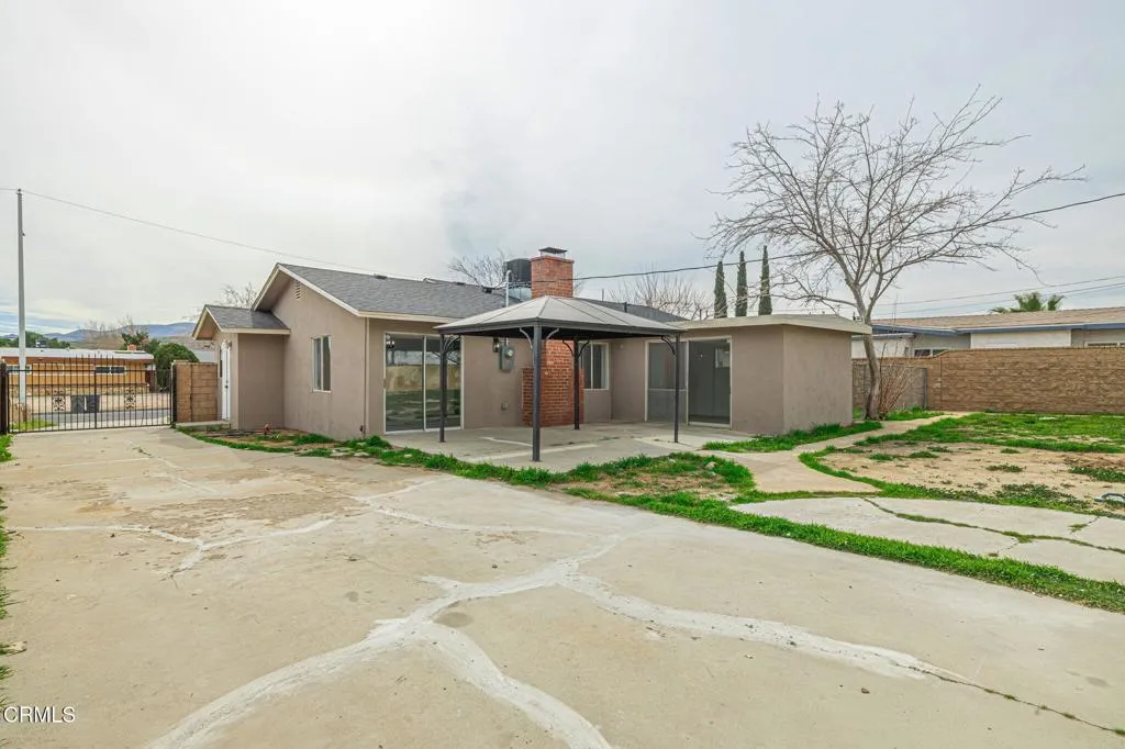 39047 Juniper Tree Road, Palmdale, California 93551 home-pic-39