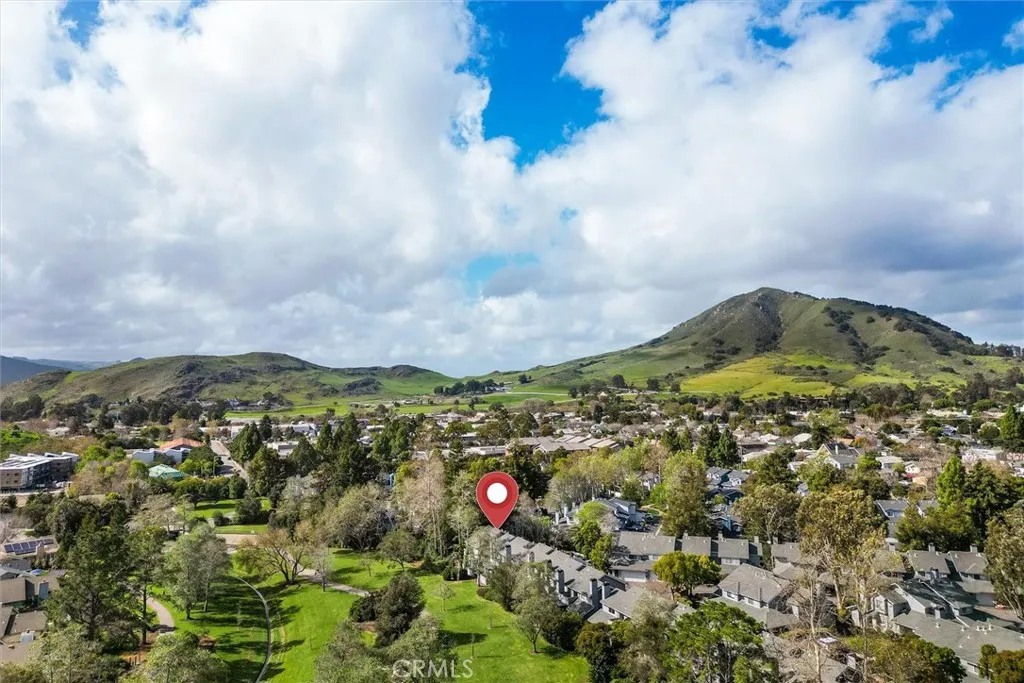 2221 King Court 12, San Luis Obispo, California 93401 home-pic-27
