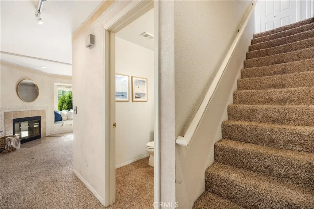 2221 King Court 12, San Luis Obispo, California 93401 home-pic-11