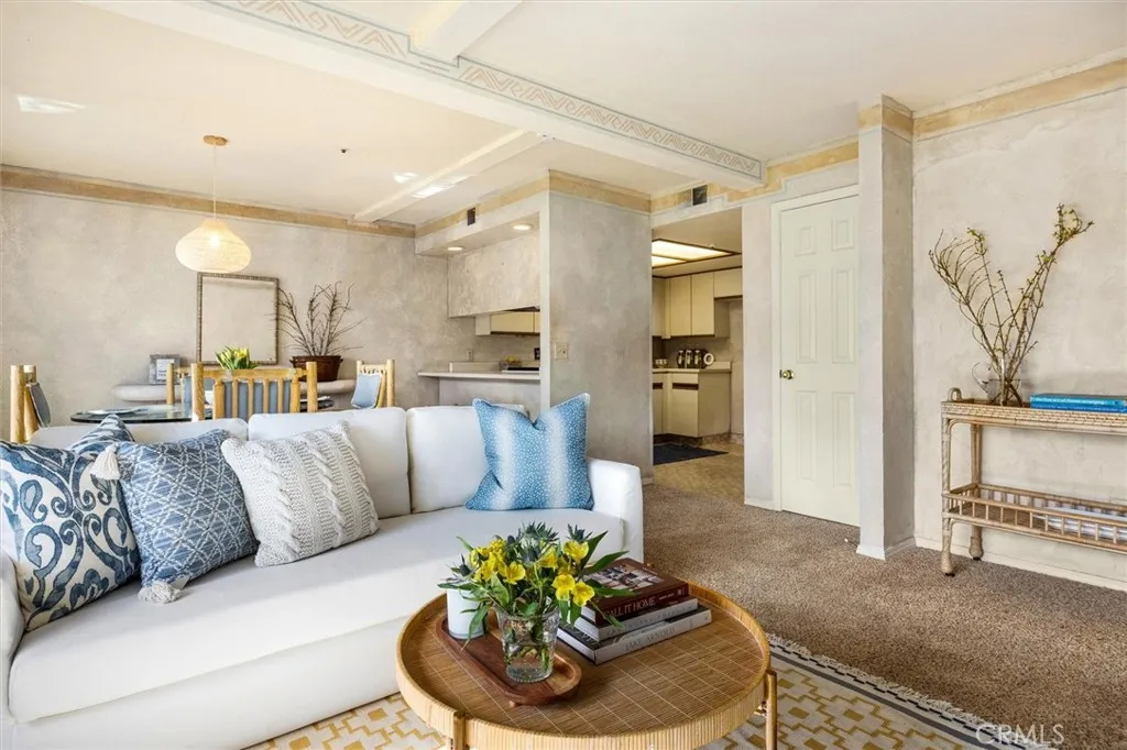 2221 King Court 12, San Luis Obispo, California 93401 home-pic-3