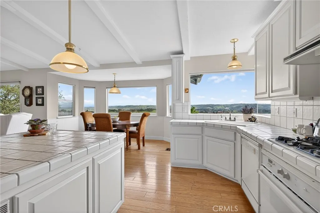 11200 Santa Ana Road, Atascadero, California 93422 home-pic-13
