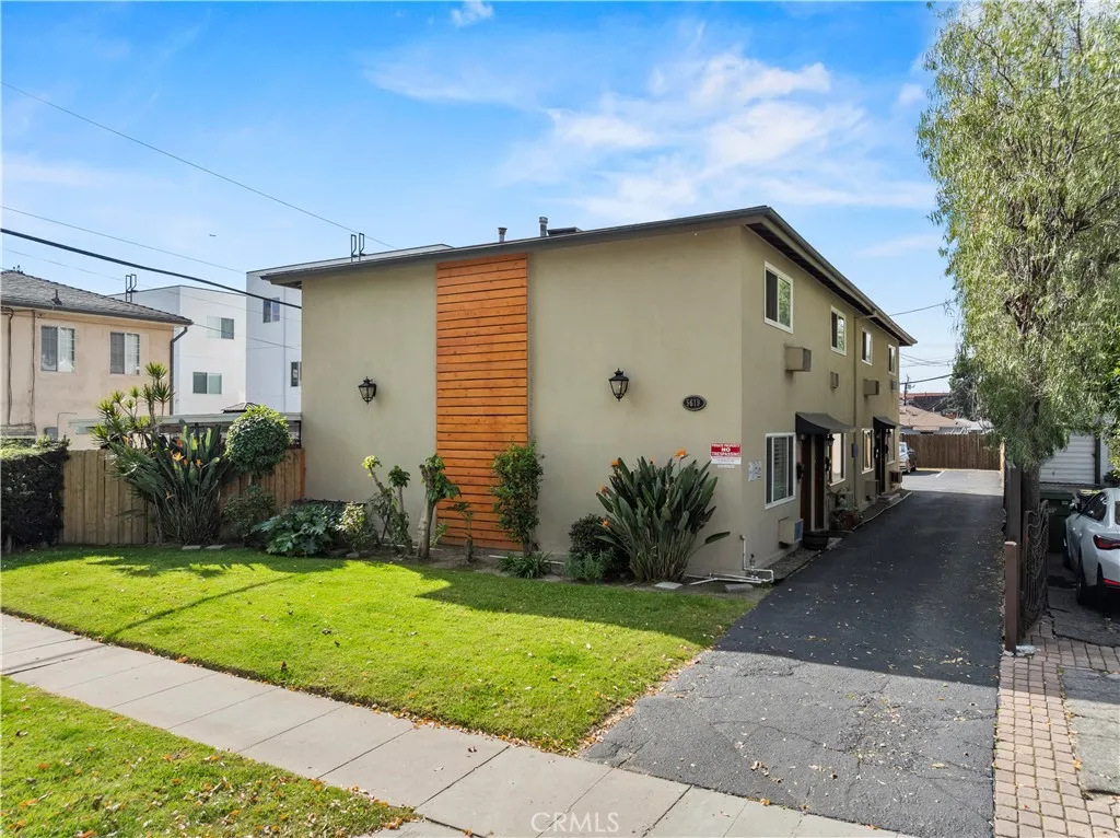 5619 Irvine Avenue, North Hollywood, California 91601 home-pic-5