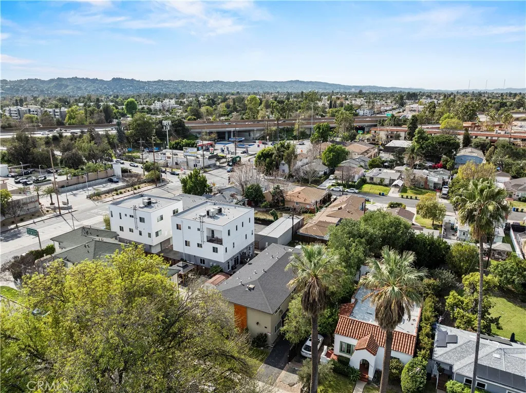 5619 Irvine Avenue, North Hollywood, California 91601 home-pic-19