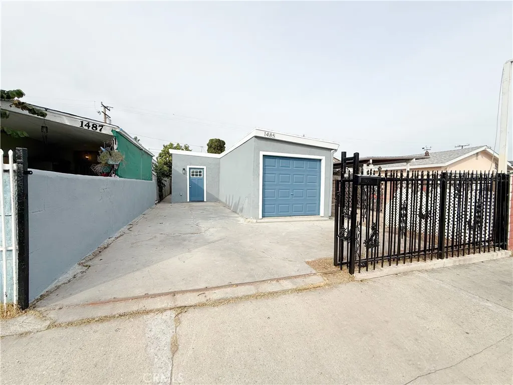 1485 W 154th Street, Compton, California 90220 home-pic-2