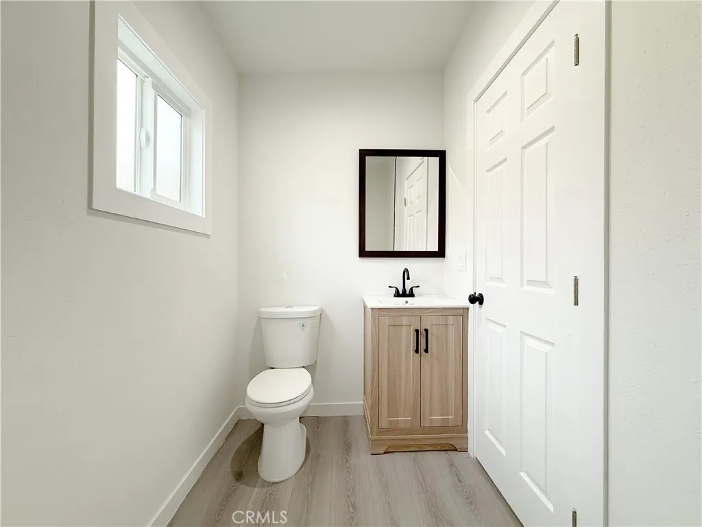 1485 W 154th Street, Compton, California 90220 home-pic-11