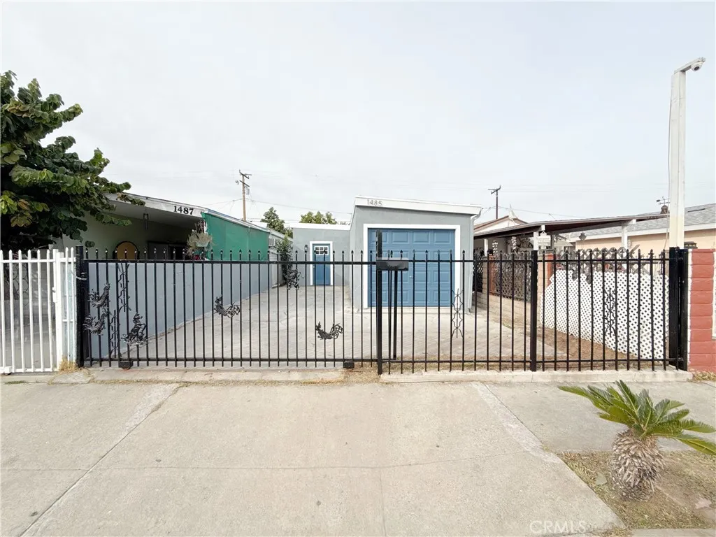 1485 W 154th Street, Compton, California 90220 home-pic-1