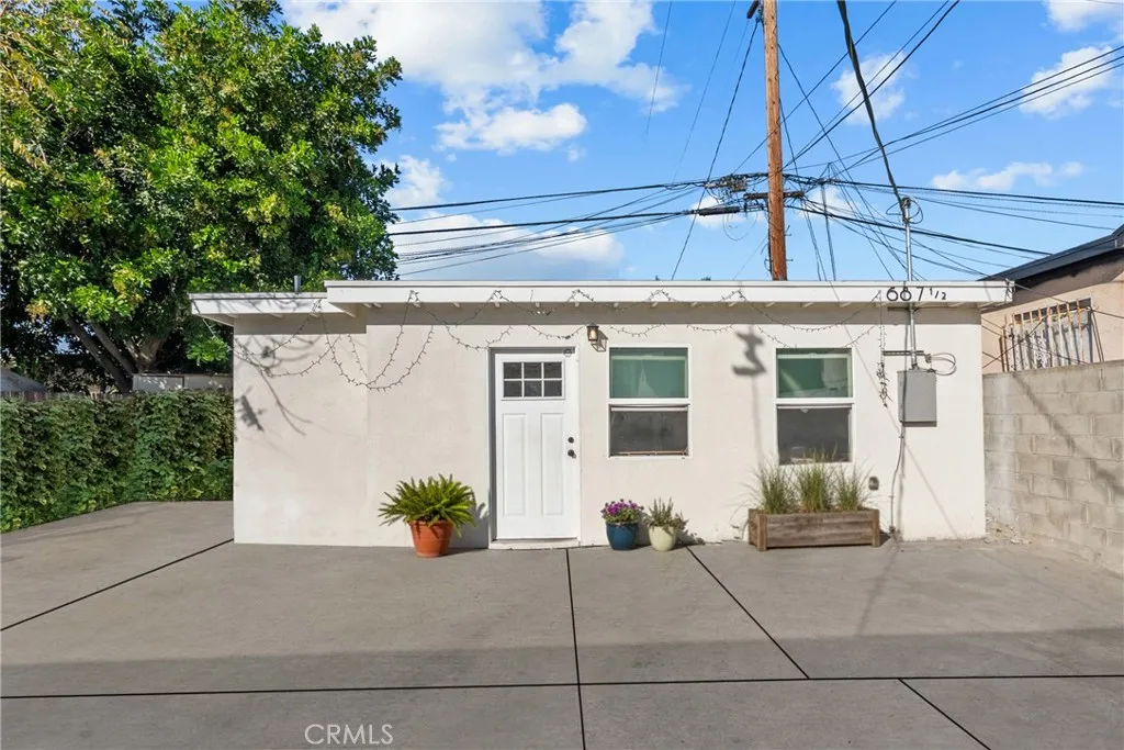 687 E 49th, Vernon, California 90011 home-pic-9