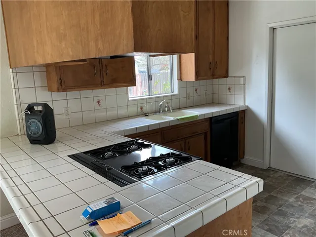 4975 Sycamore Road, Atascadero, California 93422