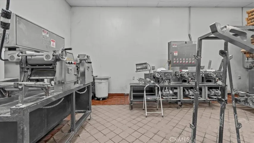 2621 Lee, South El Monte, California 91733