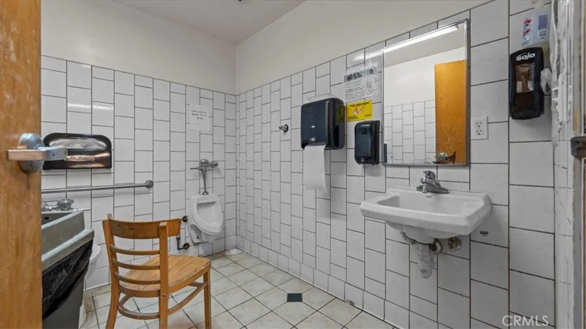 2621 Lee, South El Monte, California 91733