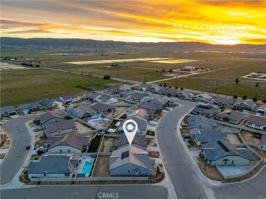 8812 W Dale Drive, Lancaster, California 93536 home-pic-43