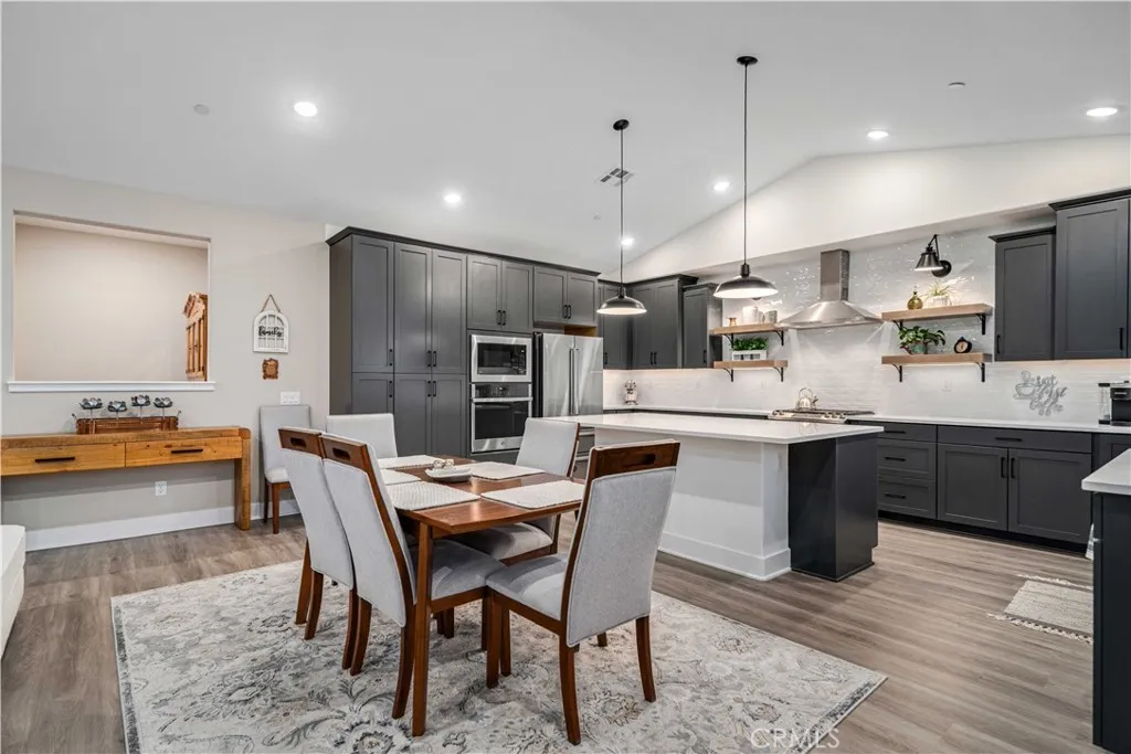 8812 W Dale Drive, Lancaster, California 93536 home-pic-17